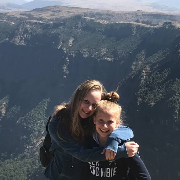 Meet your Posher, Isabelle - Picture 1 of 1